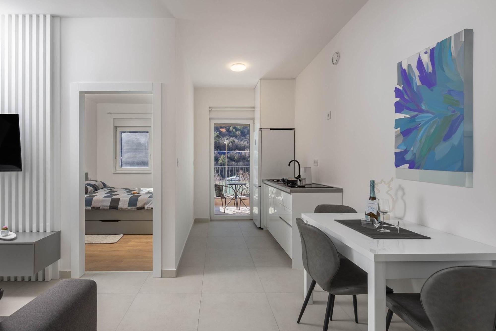 Seafront Villa Andrijana - Happy Rentals โพลมิน ภายนอก รูปภาพ