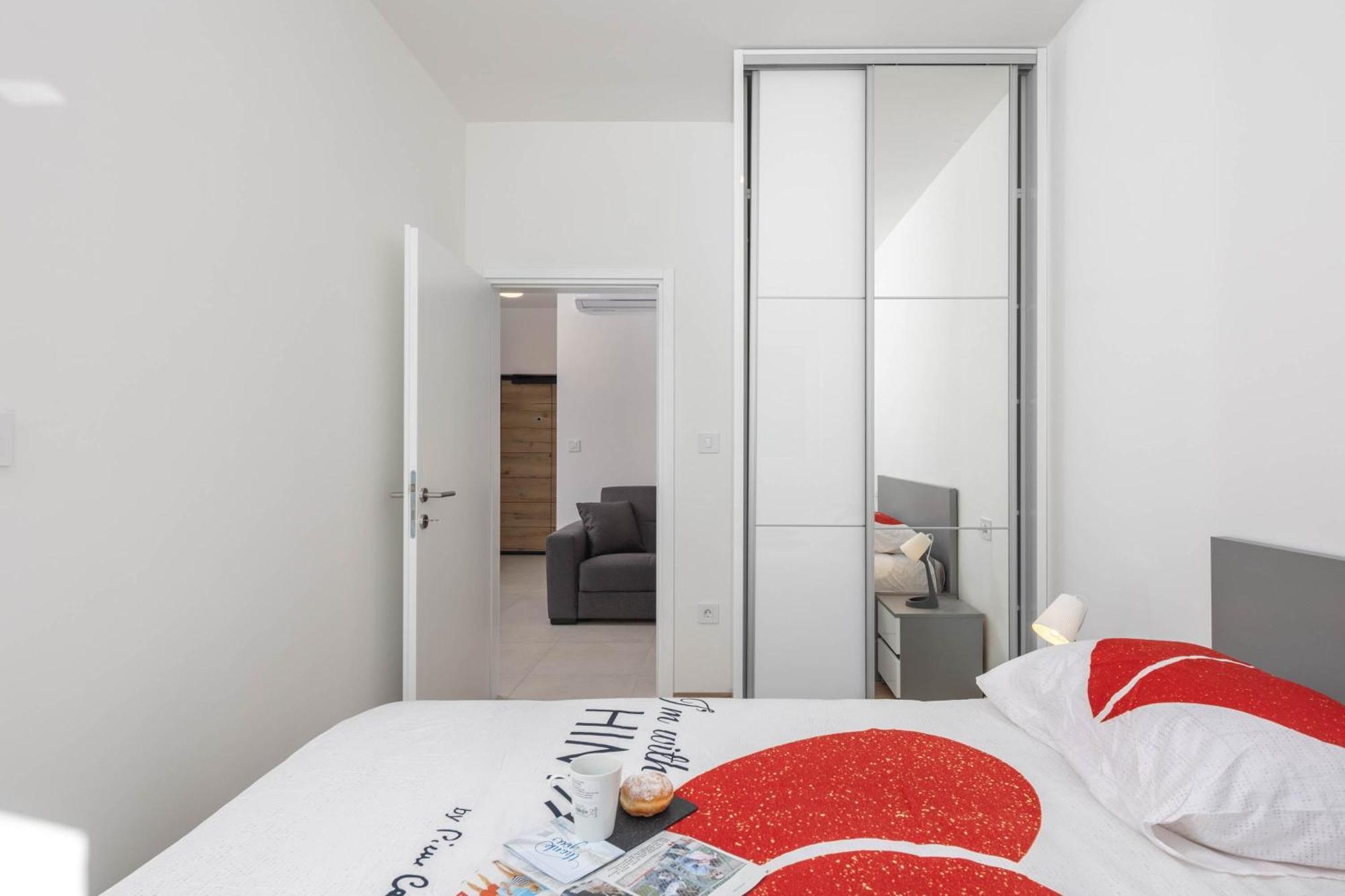 Seafront Villa Andrijana - Happy Rentals โพลมิน ภายนอก รูปภาพ