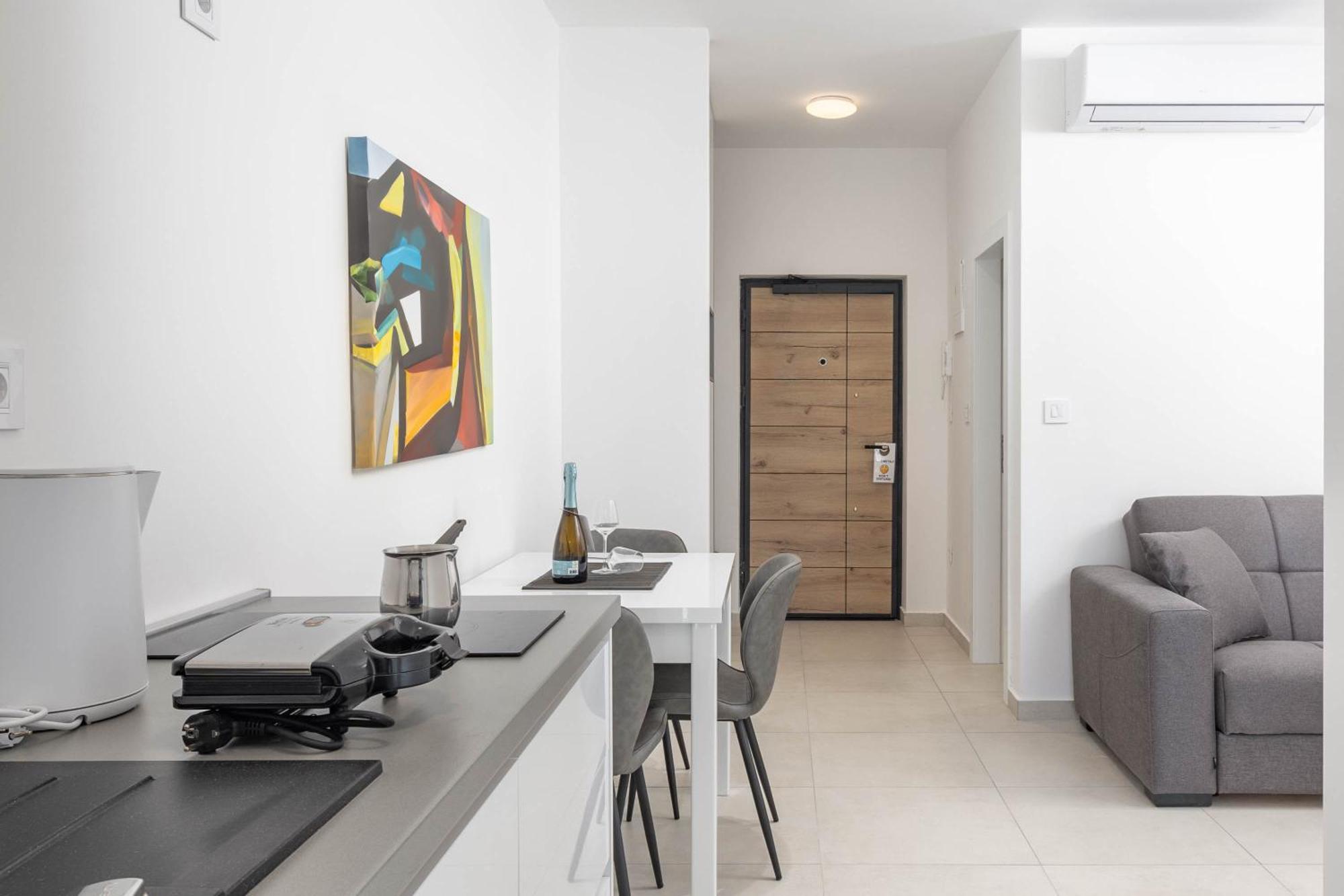 Seafront Villa Andrijana - Happy Rentals โพลมิน ภายนอก รูปภาพ