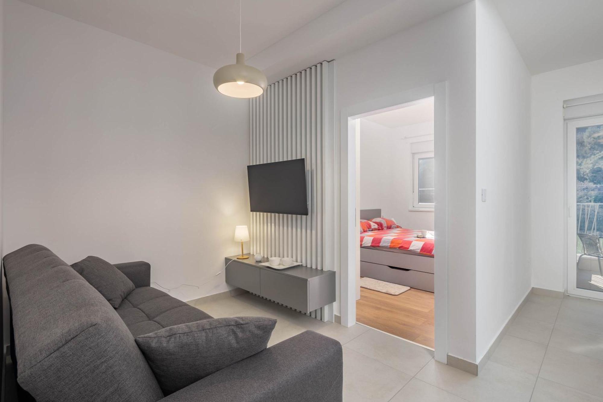 Seafront Villa Andrijana - Happy Rentals โพลมิน ภายนอก รูปภาพ