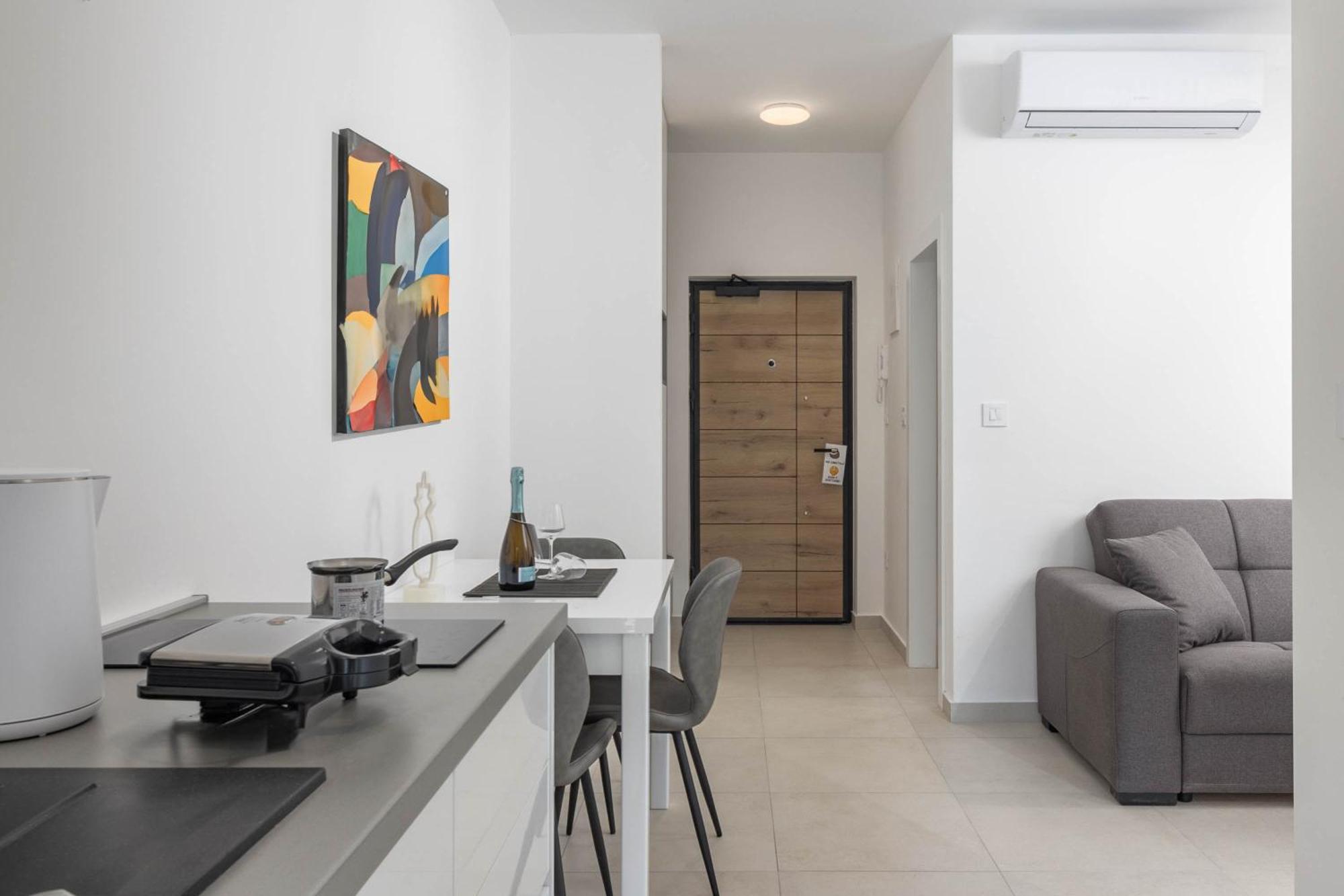 Seafront Villa Andrijana - Happy Rentals โพลมิน ภายนอก รูปภาพ